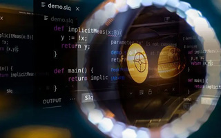 宣威 api php源码,下载的php源码怎么运行呢？